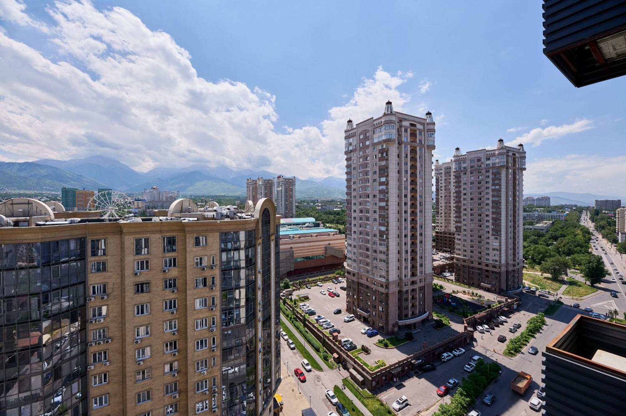 Five Business-Class Rooms In R-House Near Mega Center Алматы Экстерьер фото