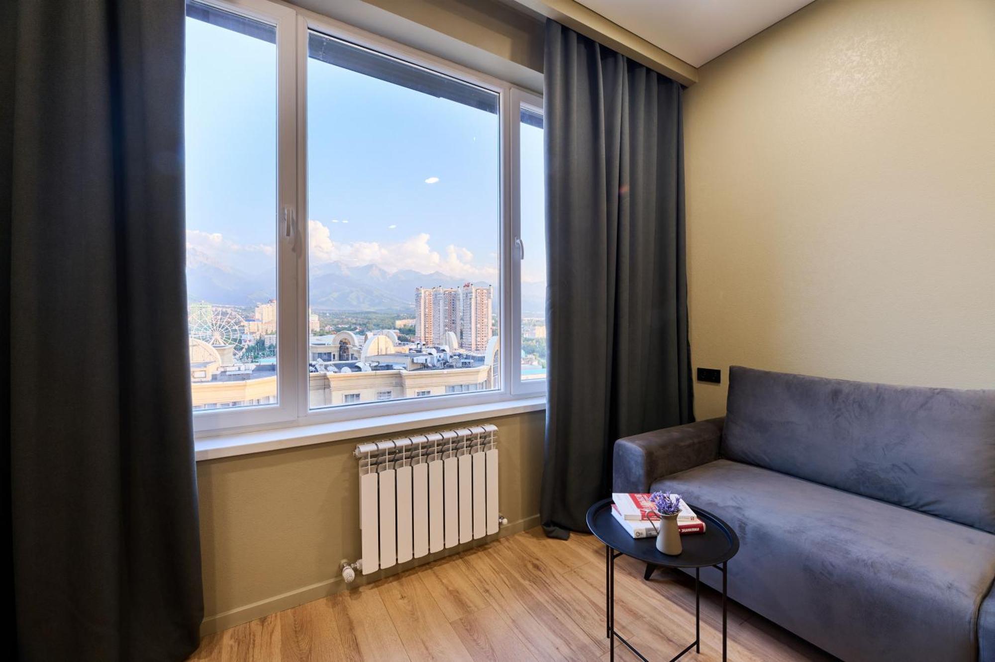 Five Business-Class Rooms In R-House Near Mega Center Алматы Экстерьер фото